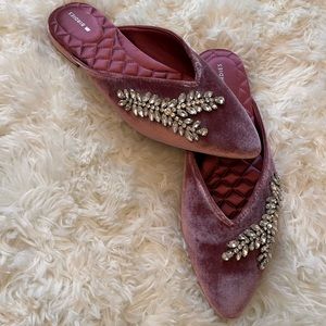 Birdies - The Swan - Jeweled Raspberry 🦢